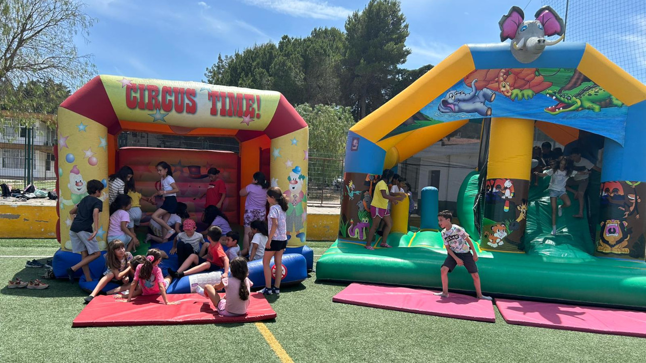 Celebrações do Dia da Criança na Escola Básica 2º e 3º Ciclos João de Deus